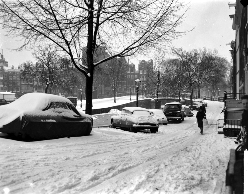 Weer sneeuw. De Reguliersgracht, Bestanddeelnr 914-8134
