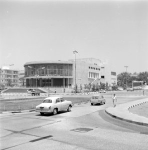 Weg, vermoedelijk voorlangs het Habima Theater, Bestanddeelnr 255-1723