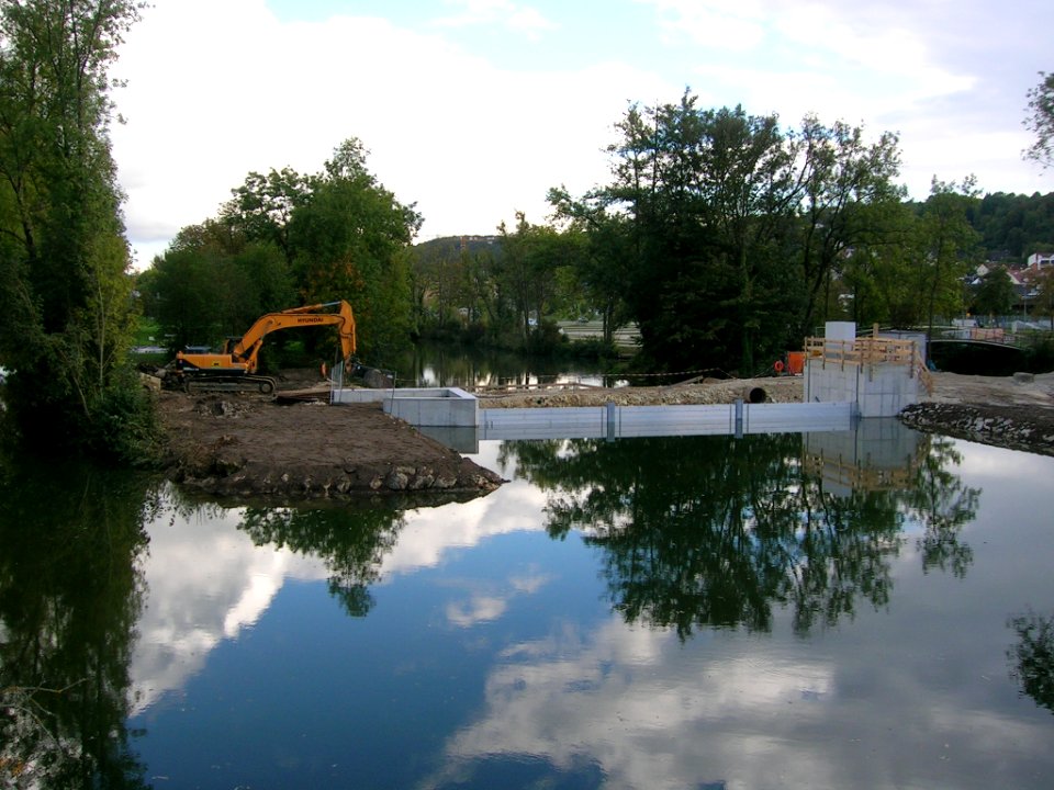 Wehr Willibaldsbrücke Eichstätt -Neubau 2016-10-09 (1)