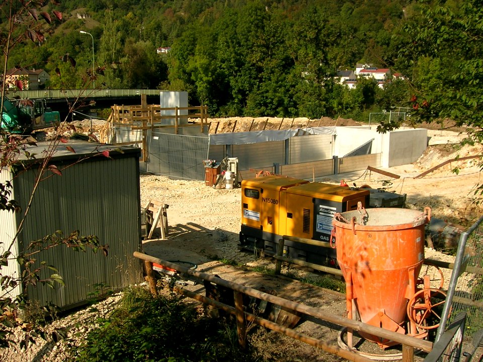 Wehr Willibaldsbrücke Eichstätt -Neubau 2016-09-25 (1)