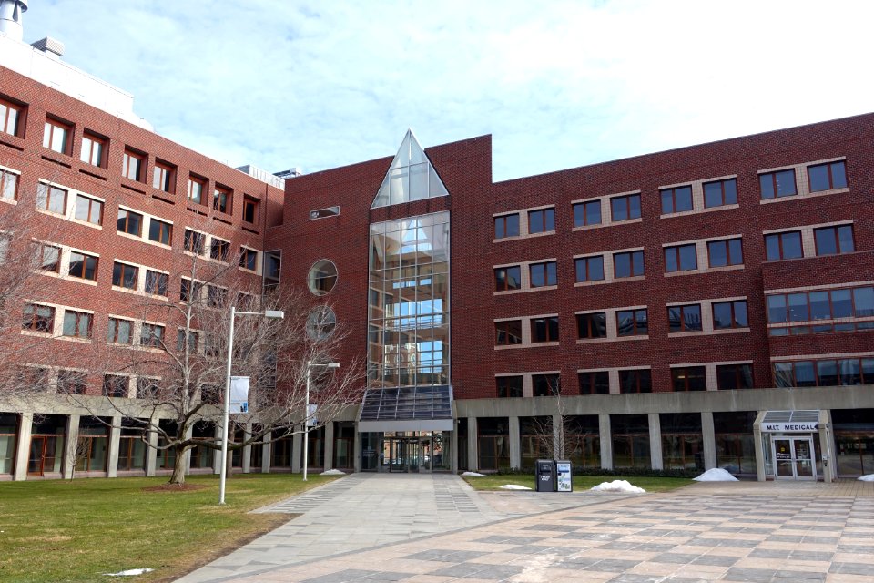 Whitaker College (E25) and Health Services (E23) - MIT, Cambridge, MA - DSC05568