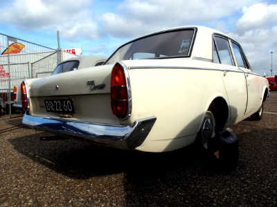 White 1964 Ford Consul Consair lincence DR-22-60 pic-008