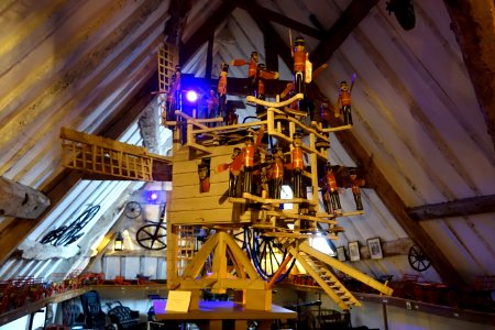 Whirligig - Snowshill Manor - Gloucestershire, England - DSC09566