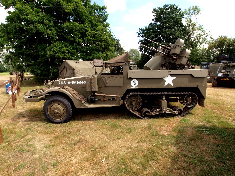White halftrack The Grim Reaper, hoodno USA W-4048604-S pic1