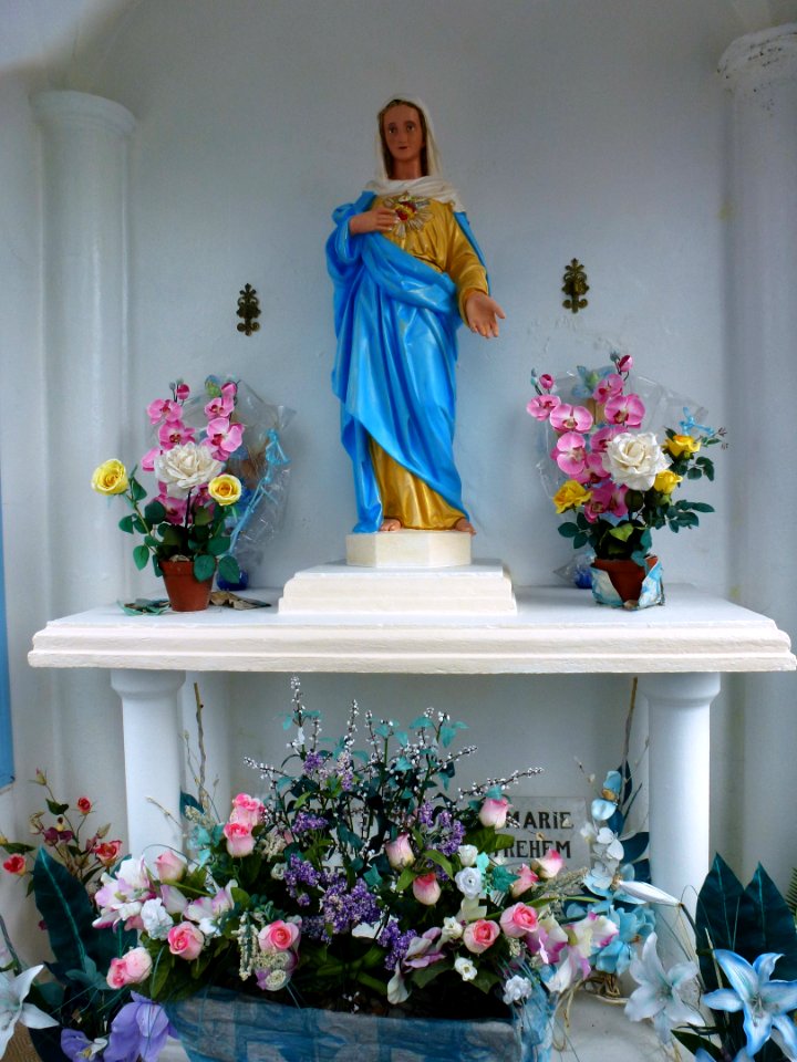 Westrehem (Pas-de-Calais, Fr) chapelle Coeur Immaculé de Marie intérieur