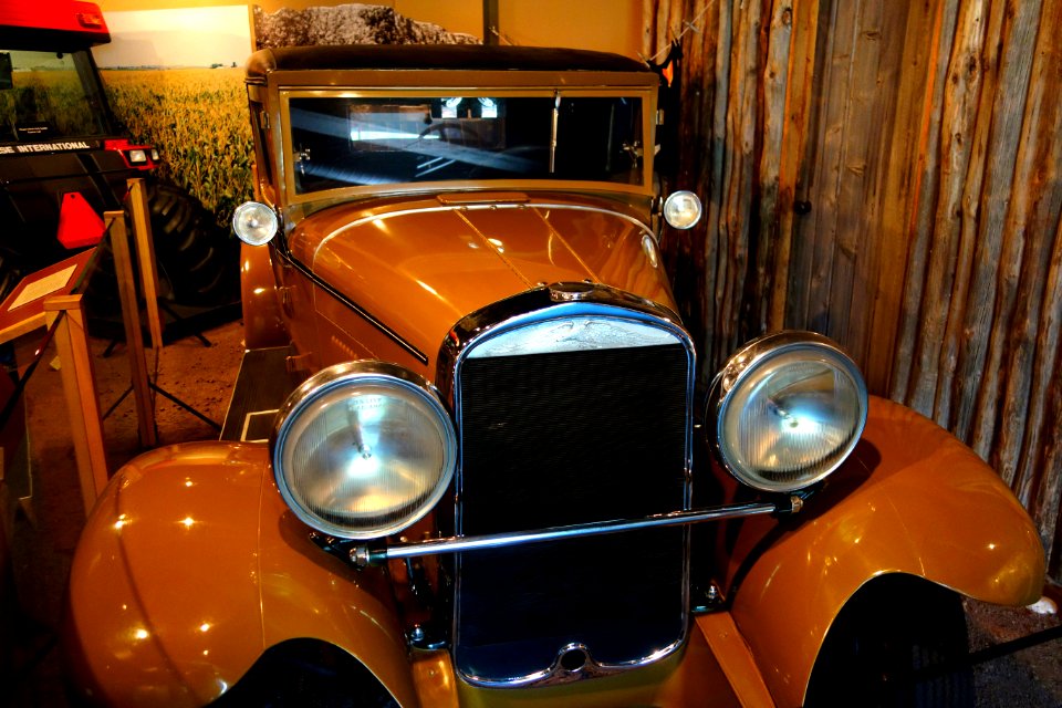 White Eagle Coupe Roadster, 1928, Kissel Motor Car Company, Hartford, Wisconsin - Wisconsin Historical Museum - DSC03387