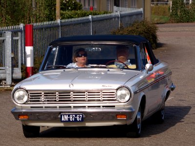 White Dodge Dart-001