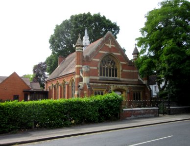 Weybridge Methodist Church, Heath Road, Weybridge (June 2015) (3)