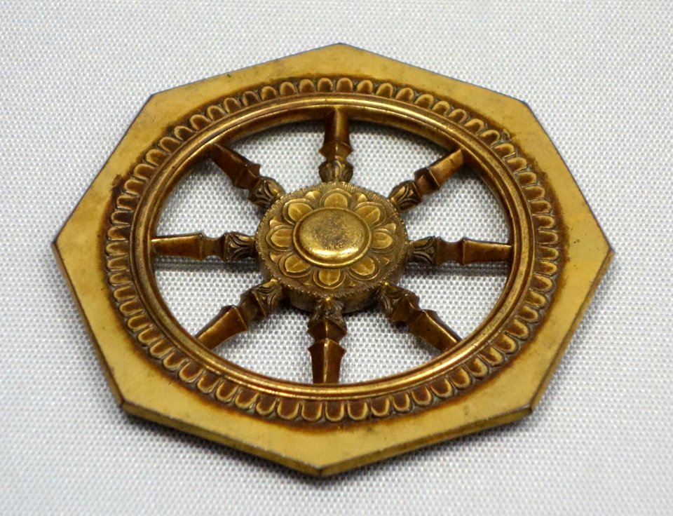 Wheel-shaped Buddhist ritual instrument, Kamakura period, 13th century, gilt bronze - Tokyo National Museum - DSC05180