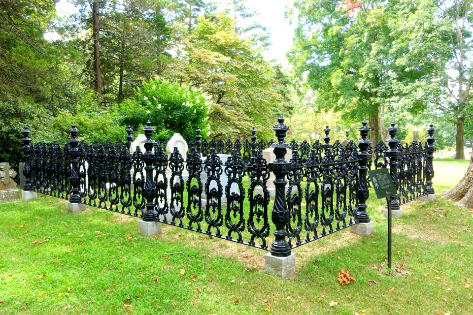 Whipple-Beal Fence - Newton Cemetery & Arboretum - Newton Center, MA - DSC07092