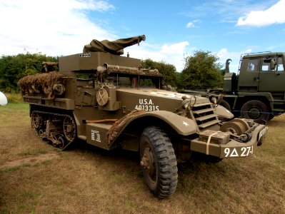 White Halftrack Hoodno USA 401331S pic1