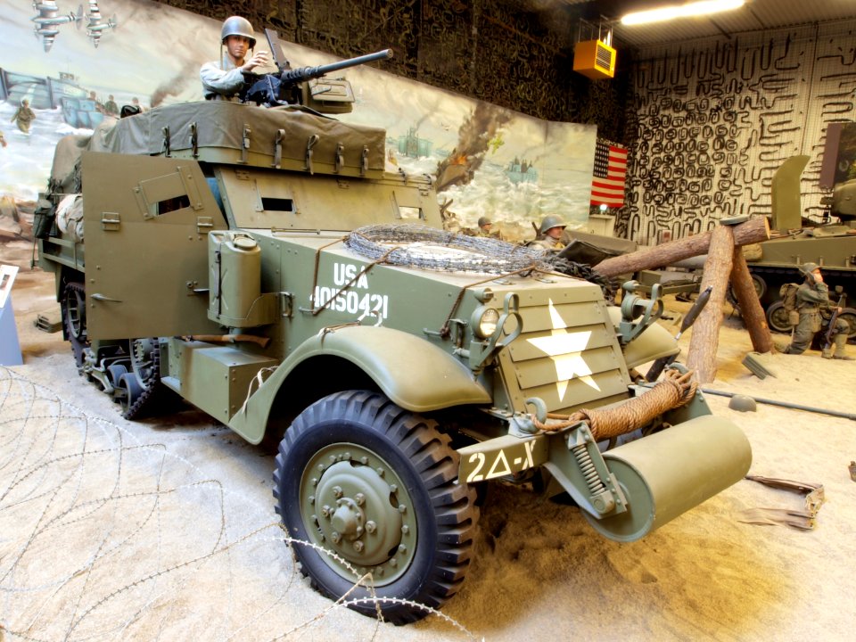 White M3A1 USA 40150421 HQ-12 pic4