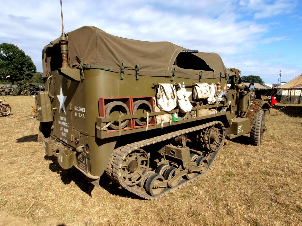 White halftrack Canilla, hoodno USA 28964788 pic2