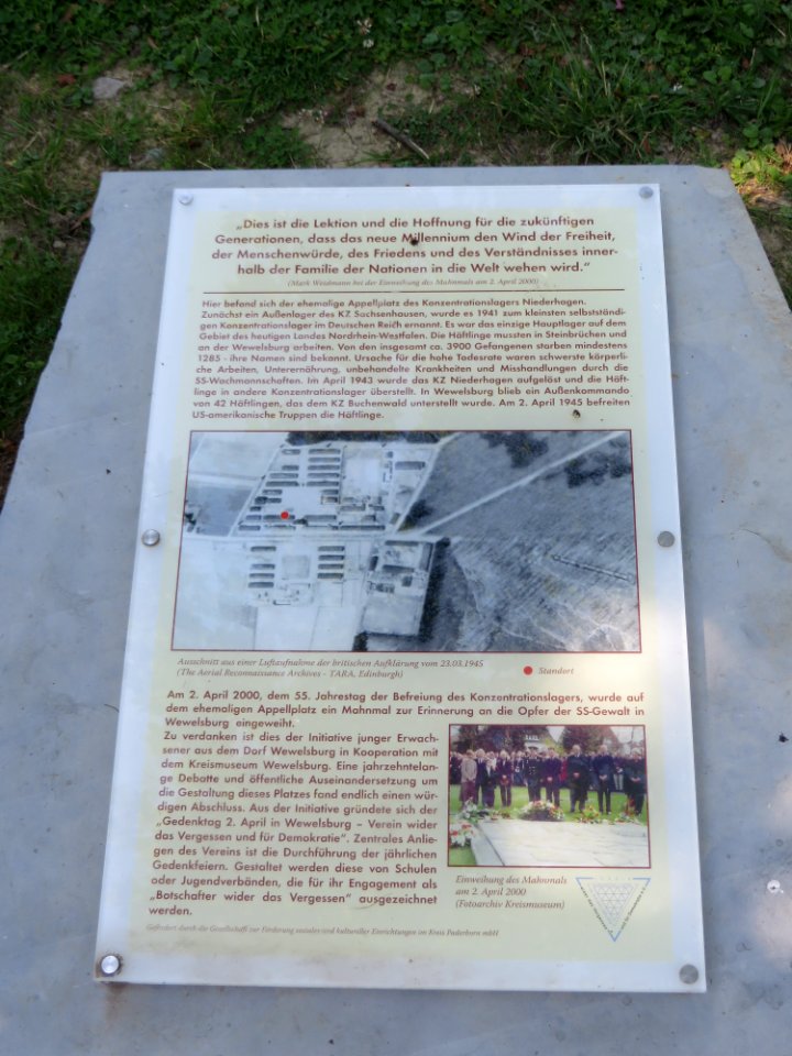 Wewelsburg Mahnmal Appelplatz Infotafel