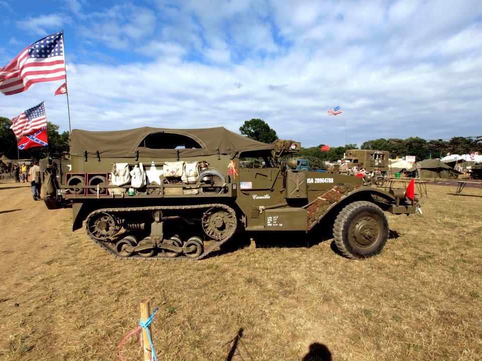 White halftrack Canilla, hoodno USA 28964788 pic1