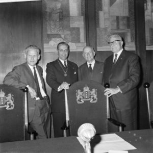 Wethoudersverkiezing in de Raadzaal van het Stadhuis, Bestanddeelnr 914-2693