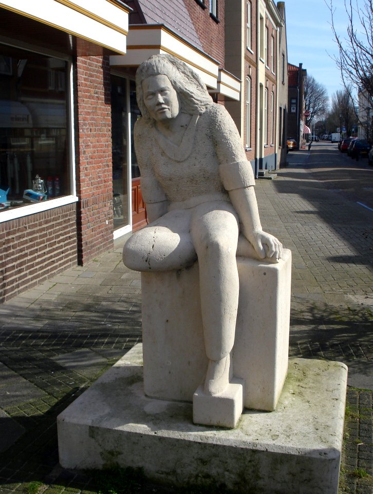 Westland kunstwerk zittend meisje