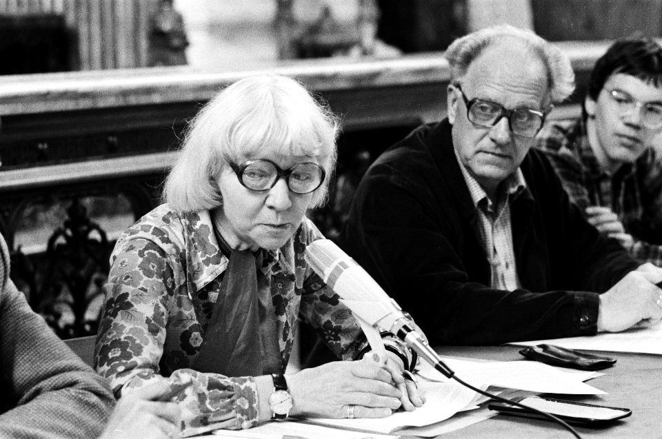 Wethouder Vorrink (l) en wethouder Kuijpers, Bestanddeelnr 930-2713