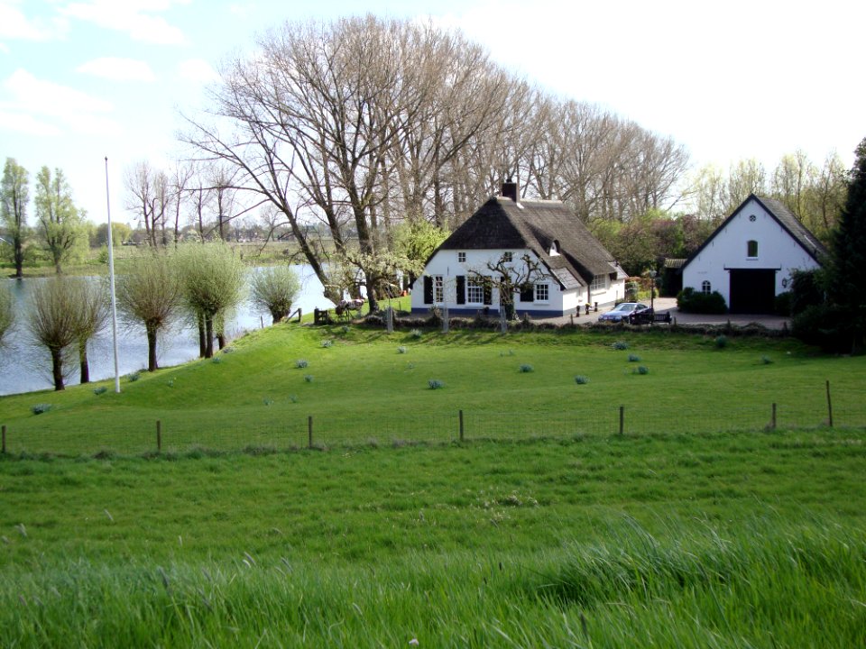 Weurt (Beuningen) Rijksmonument 9547 boerderij
