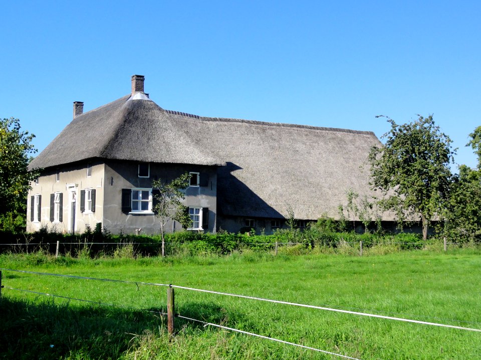 Weurt (Beuningen) Rijksmonument 9549 Jonkerstraat 20 (zijaanzicht)