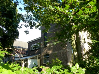 Weurt (Beuningen Gld) school en woning Past.v.d.Marckstraat 24-26, achter