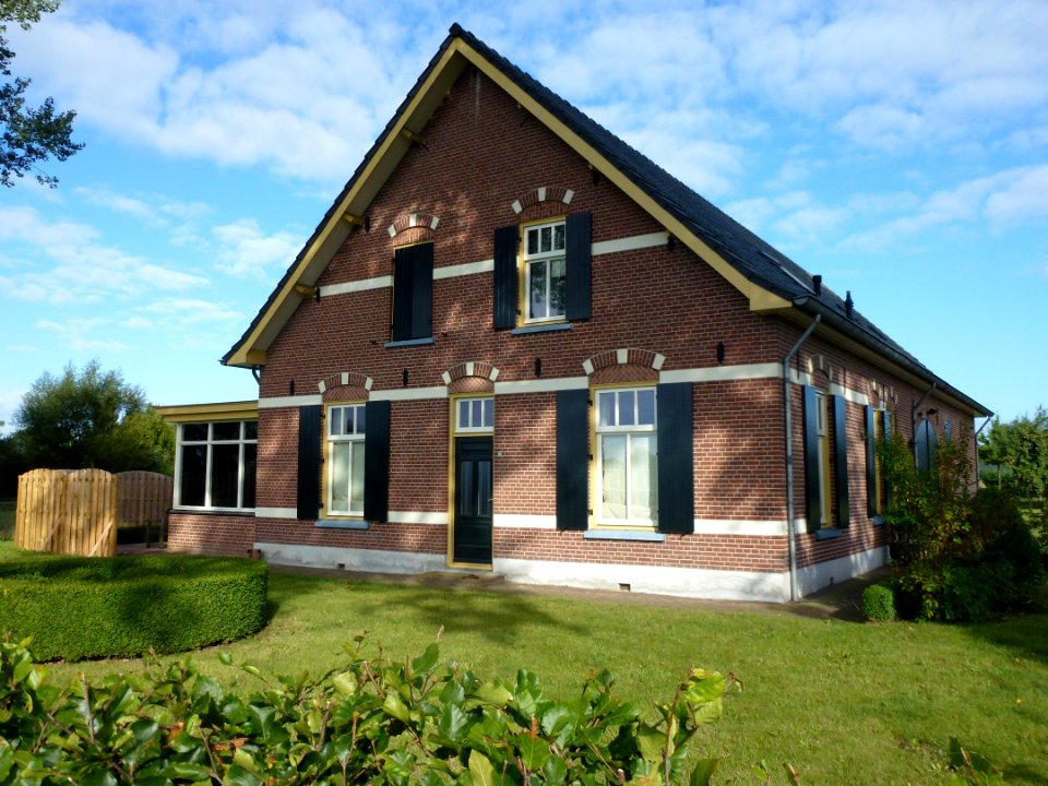 Weurt (Beuningen Gld) boerderij Oude Koningsstraat 2 voor met rechts