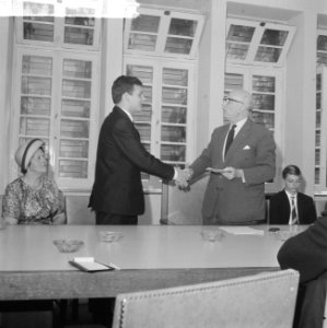Wethouder van Onderwijs Kunst en Wetenschappen van Amsterdam, dr P J Koets pr, Bestanddeelnr 916-6408
