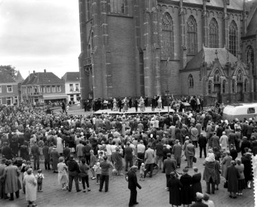 Westfriese Marktdag voor de vijfde maal in Schagen overzicht van de boerendansen, Bestanddeelnr 910-4881
