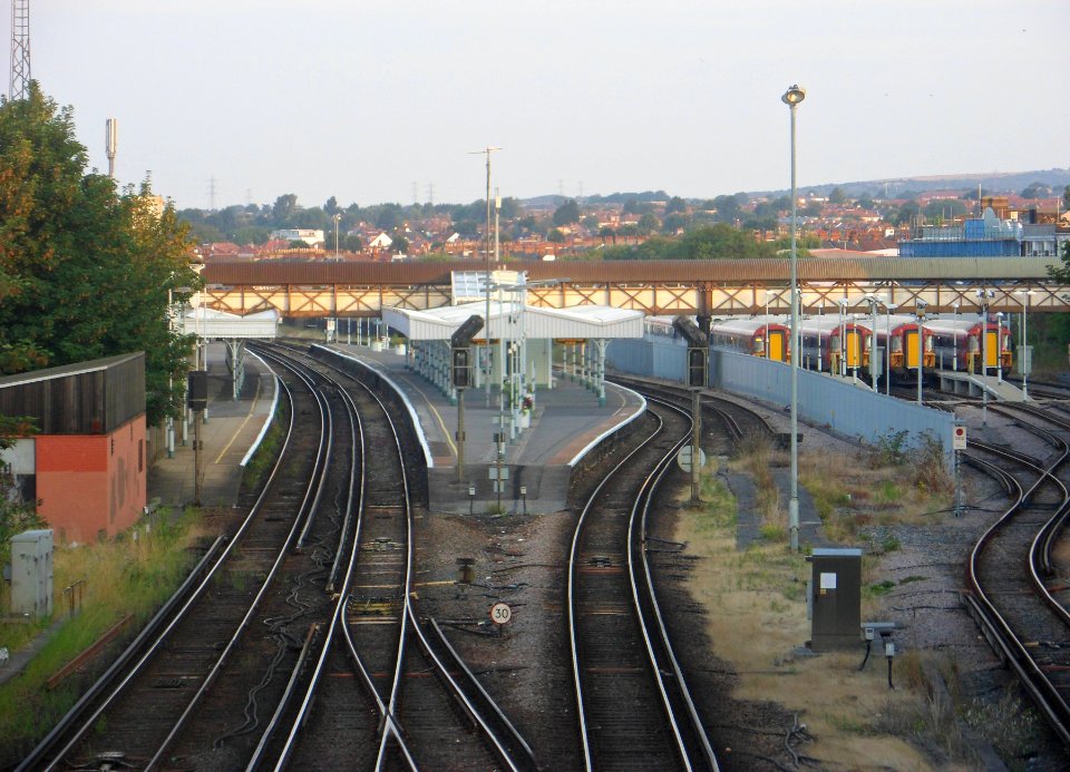Westward view towards Hove station from The Drive overbridge (July 2014) (2)