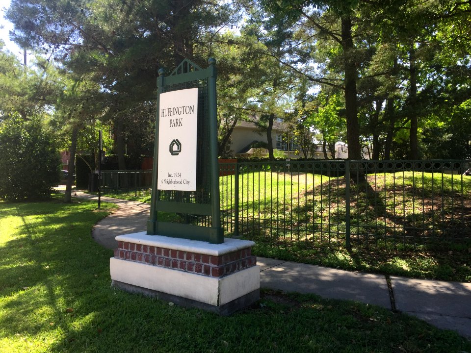 WesTUHuffingtonPark1