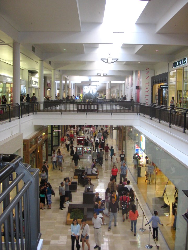 Westfield Valley Fair 1826 06