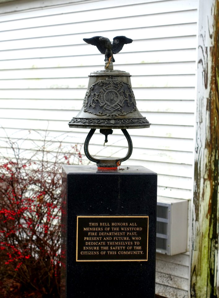 Westford Fire Department Bell Memorial - Westford, Massachusetts - DSC09038