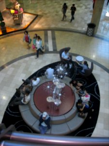 Westfield Valley Fair 1827 07