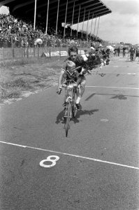 Wielerkampioenschappen te Zandvoort, kampioen Nieuwelinge 1966 Gert Harings, Bestanddeelnr 919-4306