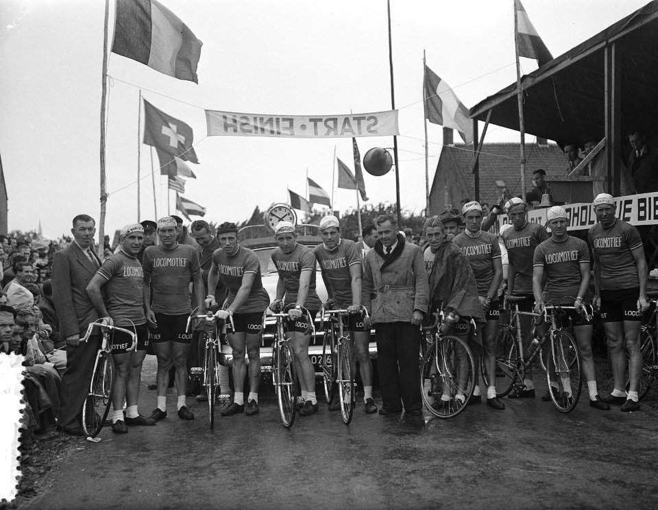 Wielerronde van Etten met Tour de France ploeg, Bestanddeelnr 906-5656