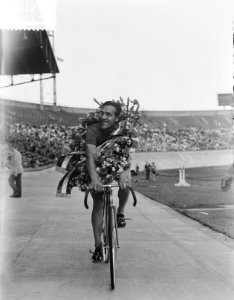 Wielerkampioenschap van Nederland sprint, winnaar Arie van Vliet., Bestanddeelnr 904-7158