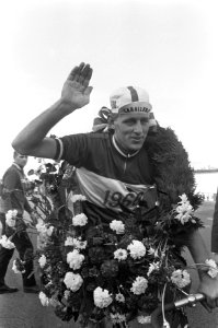 Wielerkampioenschappen te Zandvoort, kampioen bij amateur Jan van der Horst, Bestanddeelnr 919-4301