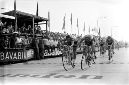 Wielerkampioenschappen voor profs op de weg van Nederland te Helmond Pieter Kis, Bestanddeelnr 923-6094