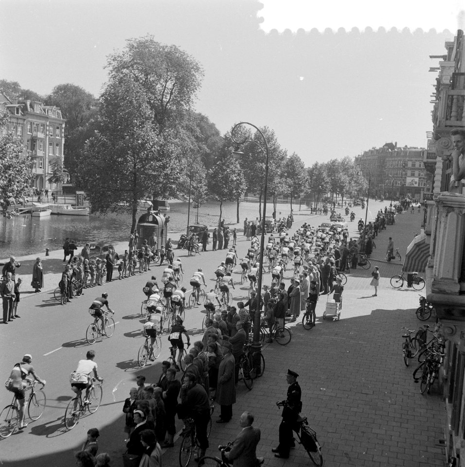 Wielerkoers Amsterdam-Arnhem-Amsterdam Start op de Nassaukade, Bestanddeelnr 908-7165