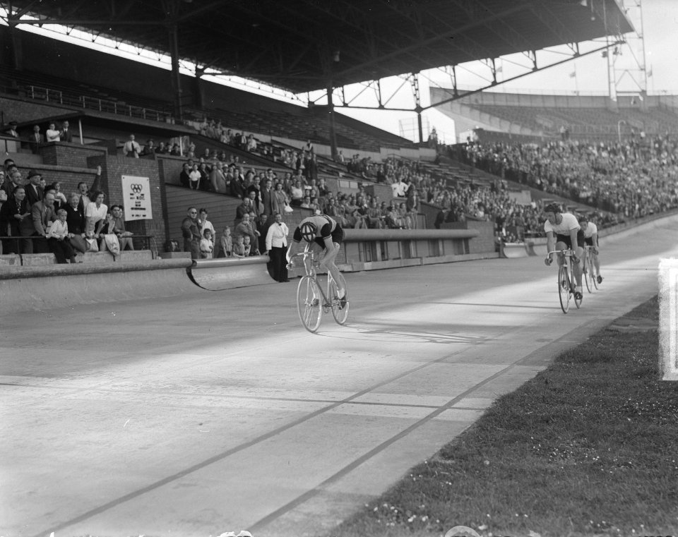 Wielerkamp 50 km Olympisch Stadion finish, Bestanddeelnr 903-4639