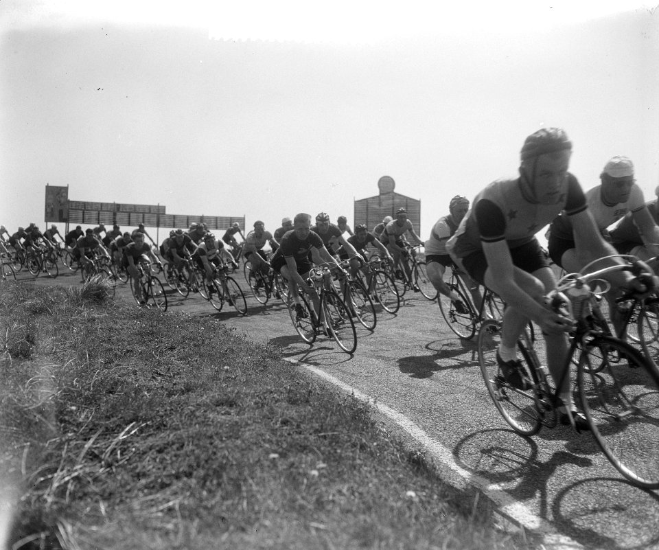Wielerfestijn op Circuit van Zandvoort ter gelegenheid van KNWU-jubileum, Bestanddeelnr 905-6999