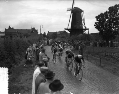 Wielerronde van Etten met Tour de France ploeg, Bestanddeelnr 906-5653