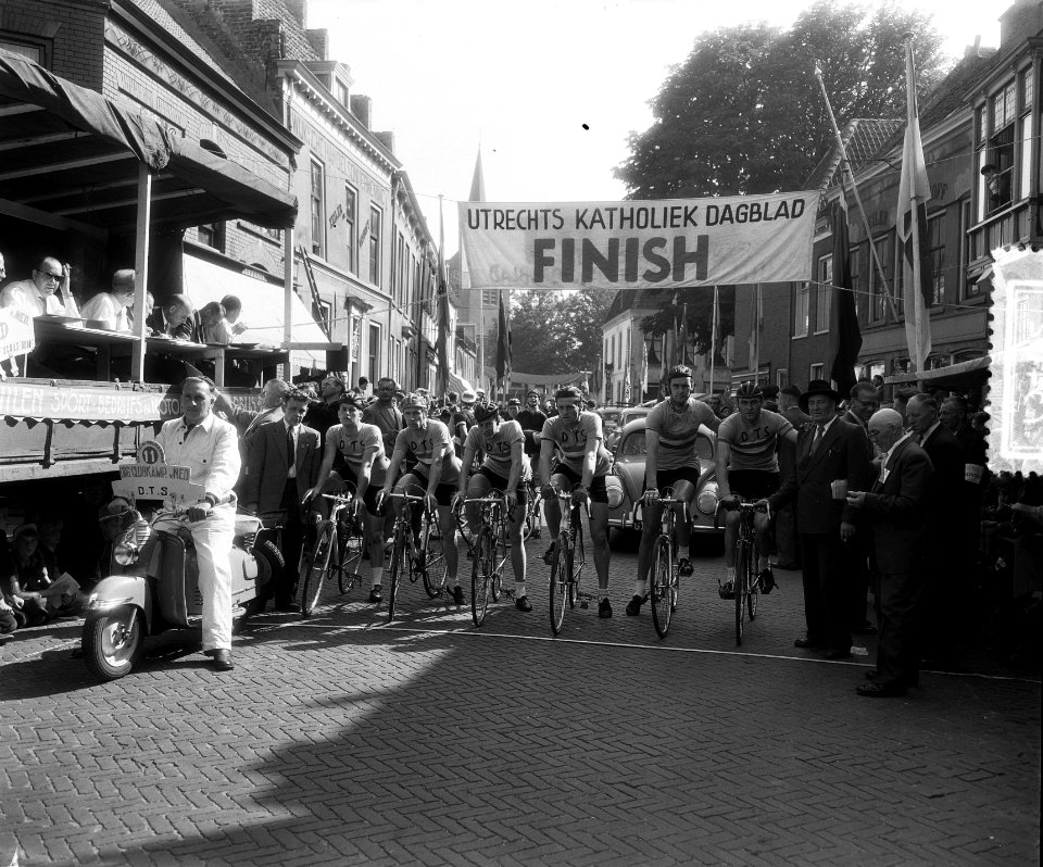 Wielerclubkampioenschap van Nederland te Wijk bij Duurstede, de ploeg DTS, Bestanddeelnr 907-3402