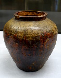 Wide-mouthed jar, excavated from Mount Ryozen summit, Sakanoshita, Kamakura-shi, Kanagawa, Kamakura period, 1300s AD, ceramic - Tokyo National Museum - Ueno Park, Tokyo, Japan - DSC08833