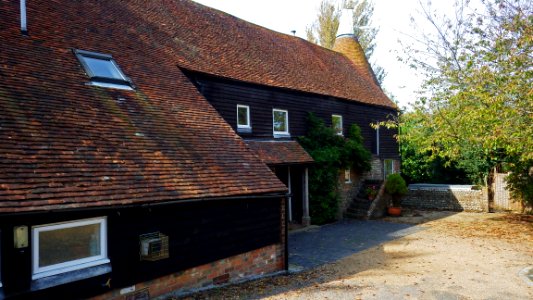 Whydown Oast, Whydown Road, Bexhill (1)