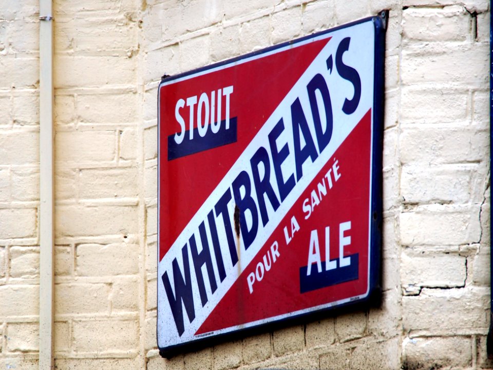 Whitebreads Stout Ale, emaille reclamebord, Bier Reclamemuseum pic2