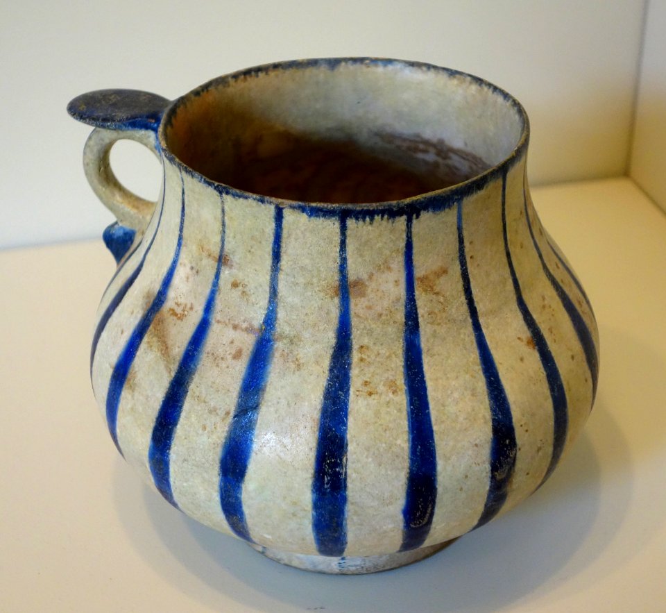Whiteware tankard, Iran, Kashan, Seljuk period, early 13th century, white earthenware painted in underglaze cobalt blue - Cincinnati Art Museum - DSC04151