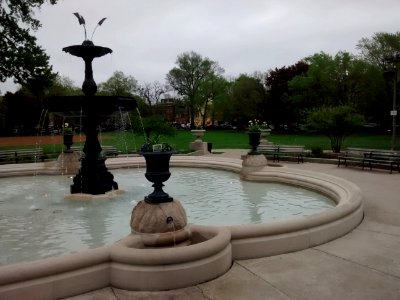Wicker Park fountain 1