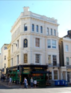 Wick Inn, 62 Western Road, Hove (NHLE Code 1292346) (September 2018) (2)
