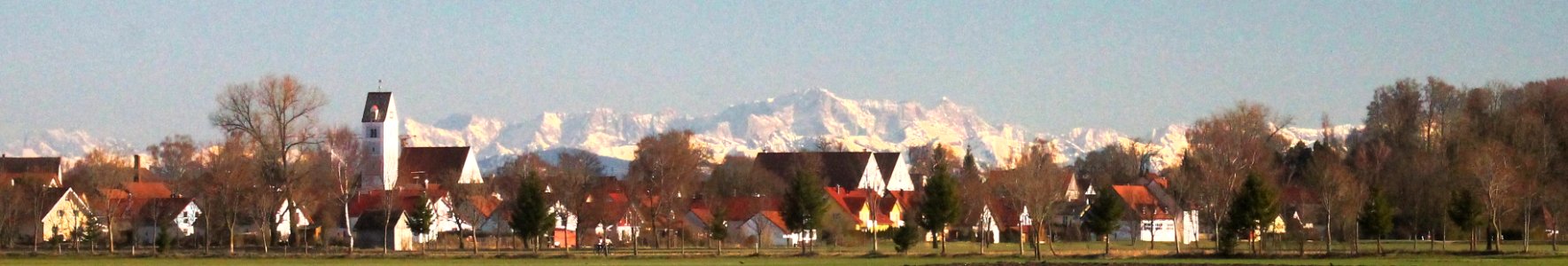 Wiedergeltingen mit Alpenpanorama